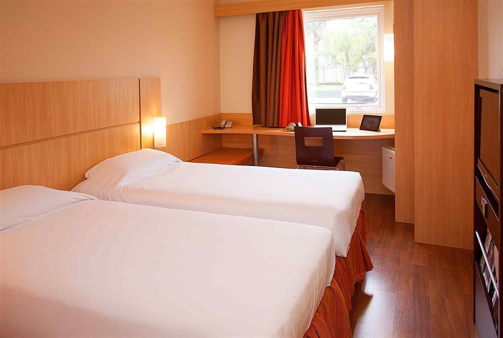 Ibis Curitiba Aeroporto Hotel Sao Jose dos Pinhais Bilik gambar